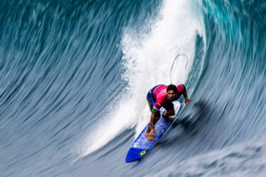 Jerome Brouillet's surfing images for Nikon magazine